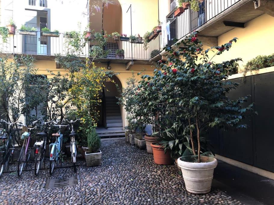 Cozy Loft Navigli, Close To Duomo And Bocconi - Italy Flat Vacation Milan Luaran gambar