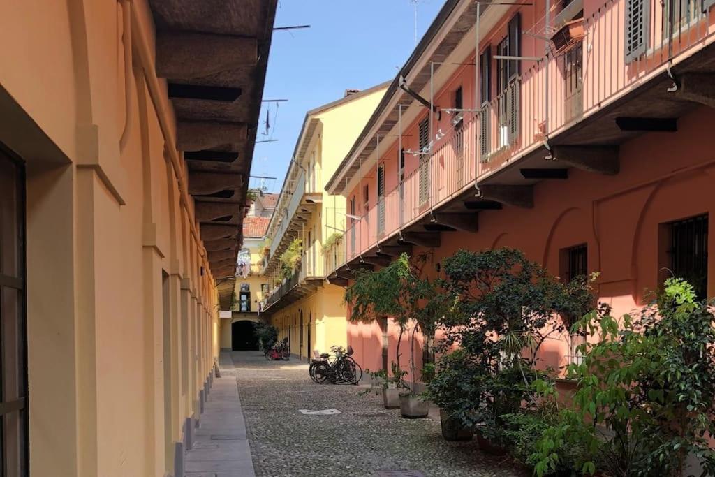 Cozy Loft Navigli, Close To Duomo And Bocconi - Italy Flat Vacation Milan Luaran gambar