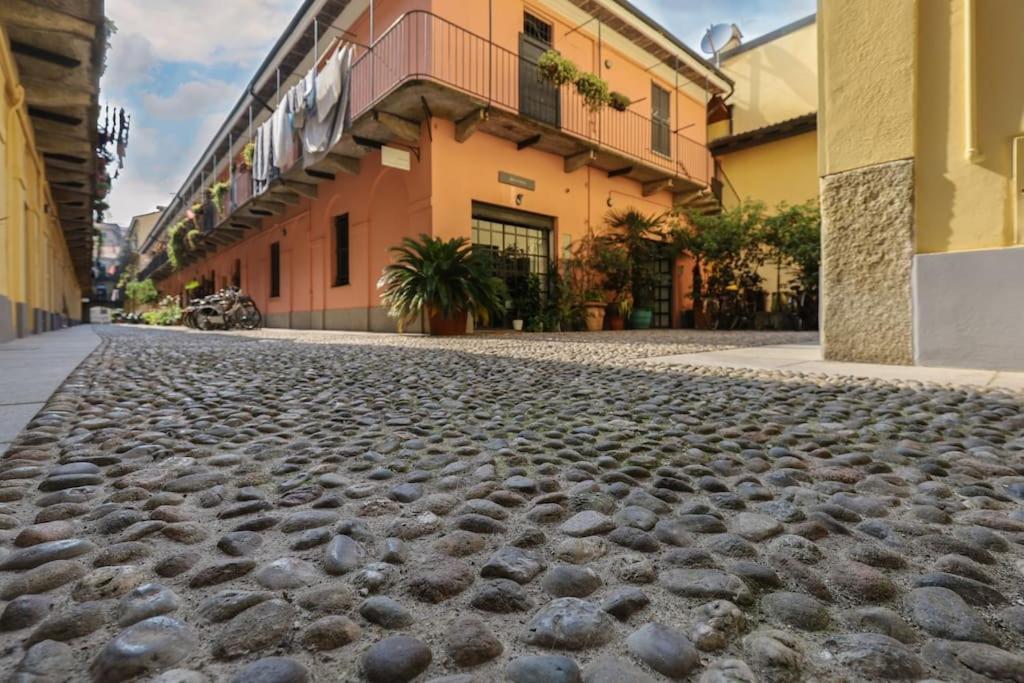 Cozy Loft Navigli, Close To Duomo And Bocconi - Italy Flat Vacation Milan Luaran gambar